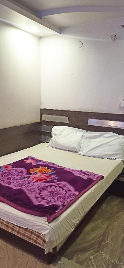 Hotel Odeon Continental New Delhi Eksteriør billede