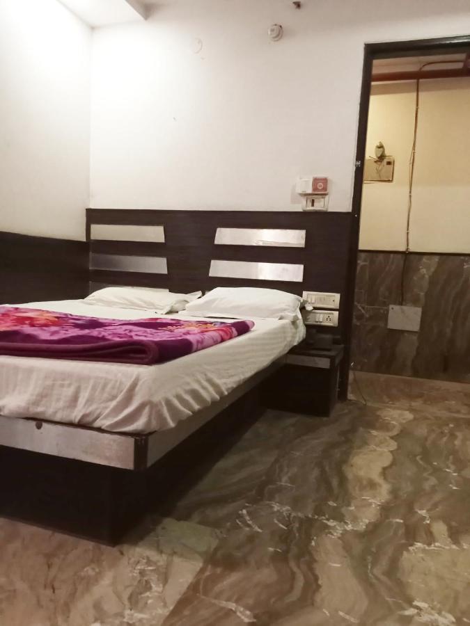 Hotel Odeon Continental New Delhi Eksteriør billede